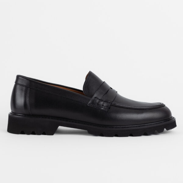 Loafers negri din piele naturală cu talpă robustă